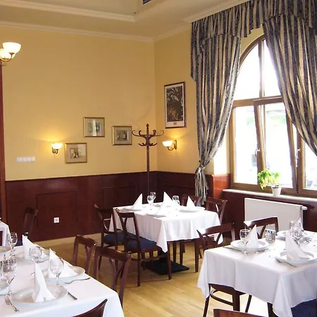 מלון Madi Kuria 3*